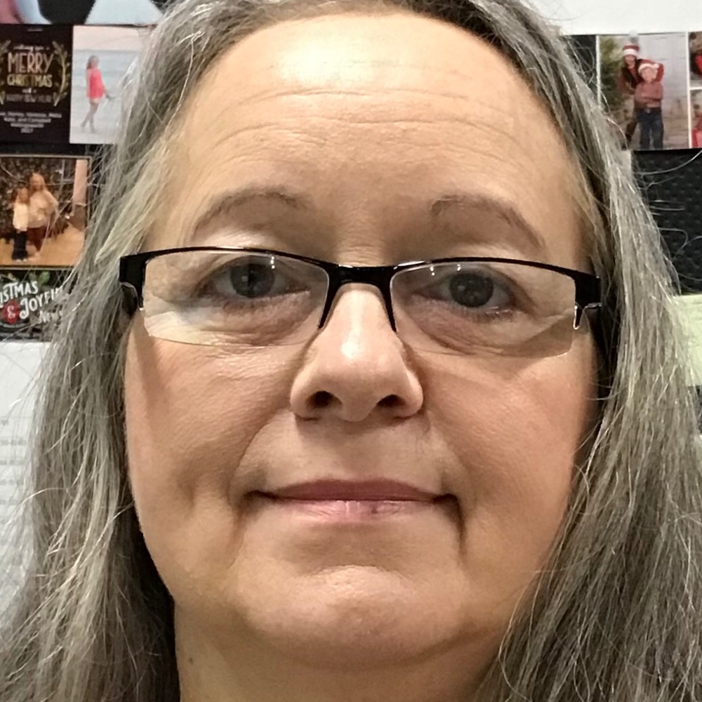 Meet your Posher, Pam